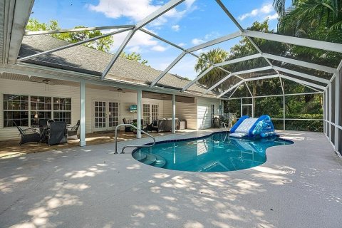 House in Vero Beach, Florida 4 bedrooms, 267.74 sq.m. № 1207456 - photo 9