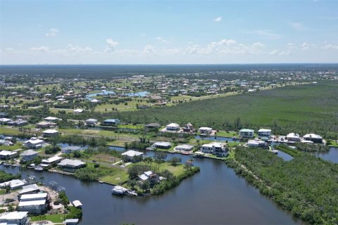 Terreno en venta en Punta Gorda, Florida № 1088852 - foto 6