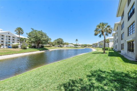 Copropriété à vendre à Boca Raton, Floride: 2 chambres, 128.67 m2 № 1187697 - photo 9