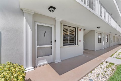 Copropriété à vendre à Boca Raton, Floride: 2 chambres, 128.67 m2 № 1187697 - photo 5