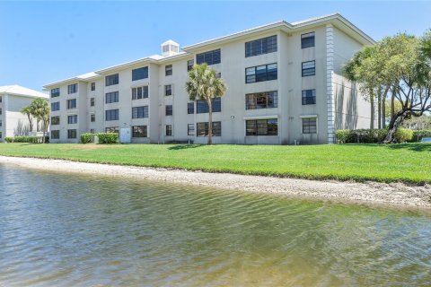 Copropriété à vendre à Boca Raton, Floride: 2 chambres, 128.67 m2 № 1187697 - photo 7