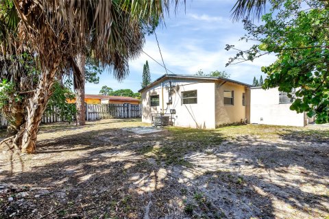 Villa ou maison à vendre à Fort Lauderdale, Floride: 3 chambres, 113.34 m2 № 1187650 - photo 2