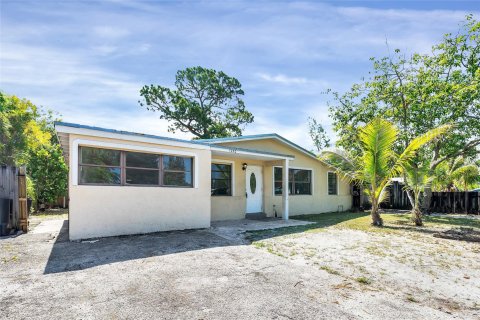 House in Fort Lauderdale, Florida 3 bedrooms, 113.34 sq.m. № 1187650 - photo 19