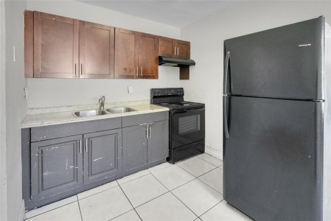 House in Fort Lauderdale, Florida 3 bedrooms, 113.34 sq.m. № 1187650 - photo 12