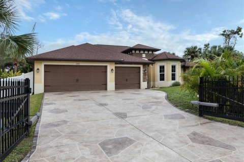 Villa ou maison à vendre à North Port, Floride: 3 chambres, 204.38 m2 № 922747 - photo 28