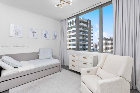 Copropriété à vendre à Hallandale Beach, Floride: 3 chambres, 270.62 m2 № 1358760 - photo 28