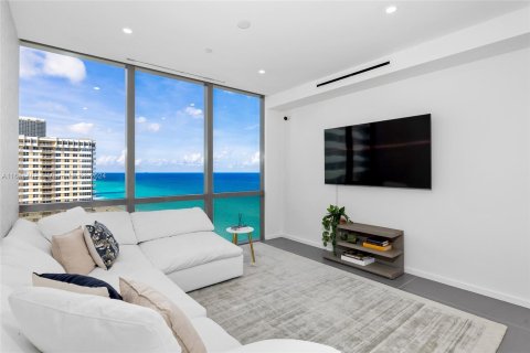 Copropriété à vendre à Hallandale Beach, Floride: 3 chambres, 270.62 m2 № 1358760 - photo 14