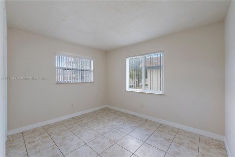 Condominio en venta en Lauderhill, Florida, 3 dormitorios, 125.42 m2 № 884218 - foto 11