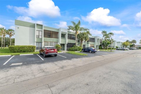 Condominio en venta en Sunrise, Florida, 3 dormitorios, 112.41 m2 № 945693 - foto 28