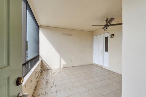 Condominio en venta en Sunrise, Florida, 3 dormitorios, 112.41 m2 № 945693 - foto 2