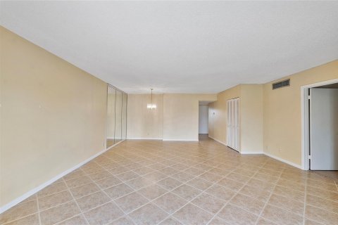 Condominio en venta en Sunrise, Florida, 3 dormitorios, 112.41 m2 № 945693 - foto 16