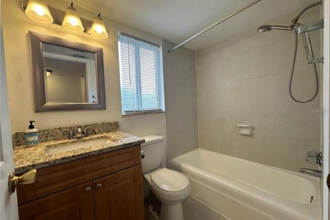 Copropriété à vendre à Tampa, Floride: 1 chambre, 65.22 m2 № 1384970 - photo 8