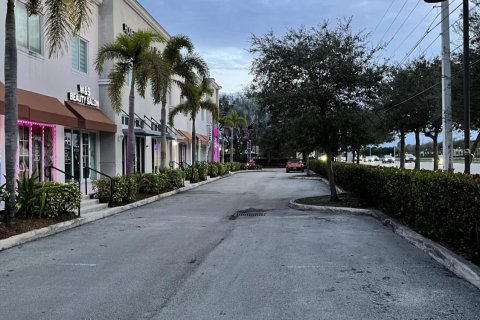 Immobilier commercial à vendre à Miramar, Floride № 1005241 - photo 9
