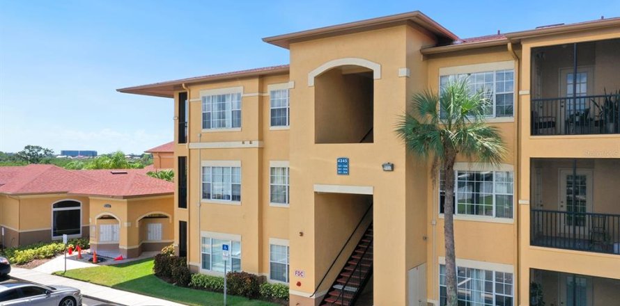 Condominio en Tampa, Florida, 2 dormitorios  № 1337485