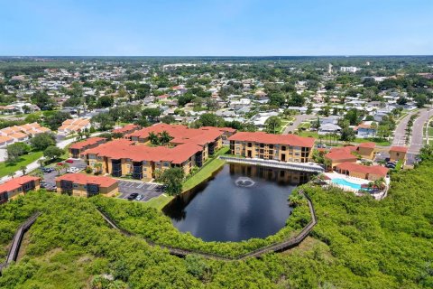 Condo in Tampa, Florida, 2 bedrooms  № 1337485 - photo 2