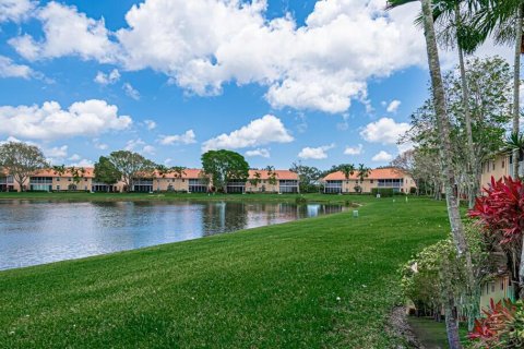 Condominio en venta en Boynton Beach, Florida, 2 dormitorios, 169.27 m2 № 1177322 - foto 7