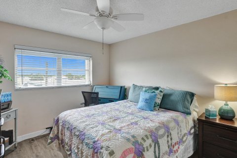 Condo in Deerfield Beach, Florida, 2 bedrooms  № 1098904 - photo 26