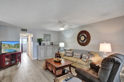 Condo in Deerfield Beach, Florida, 2 bedrooms  № 1098904 - photo 20