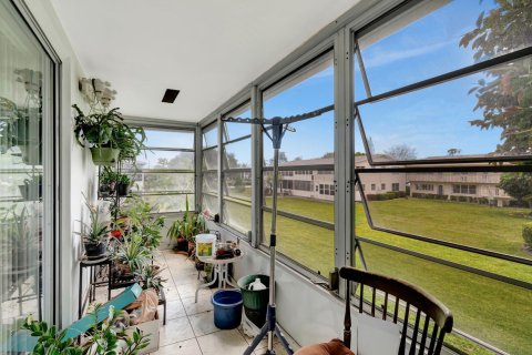 Condo in West Palm Beach, Florida, 1 bedroom  № 1098663 - photo 27