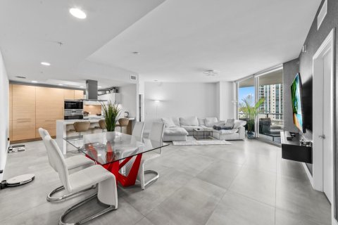 Condominio en venta en Aventura, Florida, 2 dormitorios, 135.54 m2 № 1225865 - foto 11