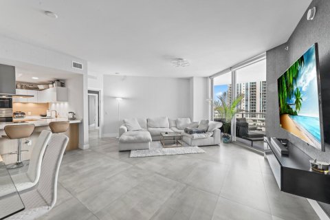 Condominio en venta en Aventura, Florida, 2 dormitorios, 135.54 m2 № 1225865 - foto 10