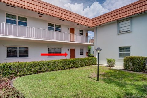 Condo in Stuart, Florida, 2 bedrooms  № 1225838 - photo 25