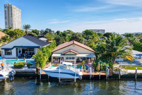 Villa ou maison à vendre à Pompano Beach, Floride: 3 chambres, 251.21 m2 № 880908 - photo 9