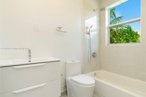 Touwnhouse à vendre à Fort Lauderdale, Floride: 4 chambres, 206.8 m2 № 1375943 - photo 11