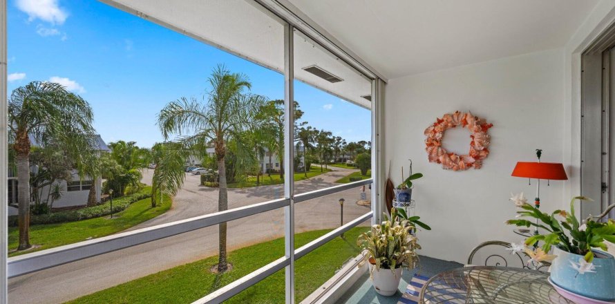 Condo in Stuart, Florida, 2 bedrooms  № 1003796