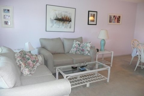 Condo in Jupiter, Florida, 2 bedrooms  № 606971 - photo 22