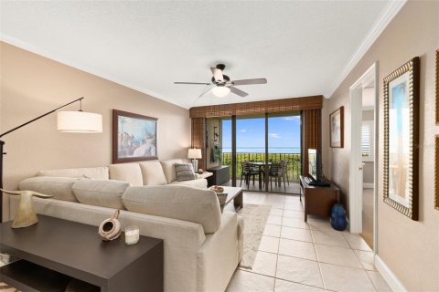 Condo in Hutchinson Island South, Florida, 2 bedrooms  № 1250503 - photo 13