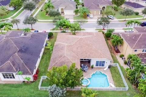 Villa ou maison à vendre à Pembroke Pines, Floride: 4 chambres, 251.02 m2 № 1091753 - photo 28