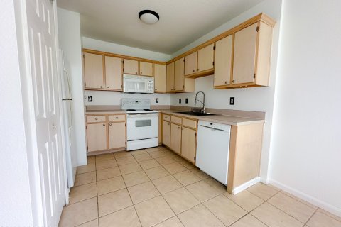 Condominio en alquiler en Jacksonville Beach, Florida, 1 dormitorio, 78.22 m2 № 801511 - foto 8