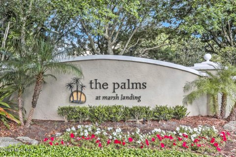 Condo in Jacksonville Beach, Florida, 1 bedroom  № 801511 - photo 16