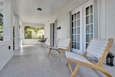 Casa en venta en Hollywood, Florida, 5 dormitorios, 162.58 m2 № 802726 - foto 5