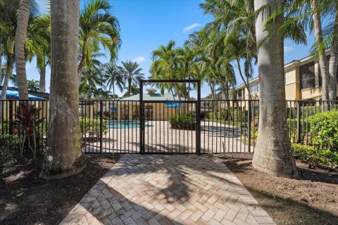 Condominio en venta en Palm Beach Gardens, Florida, 2 dormitorios, 222.59 m2 № 805672 - foto 17