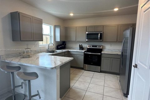 Adosado en venta en Florida City, Florida, 4 dormitorios, 157.93 m2 № 1237504 - foto 25