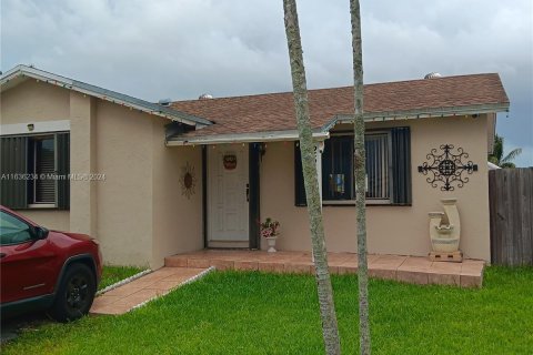 Villa ou maison à vendre à Homestead, Floride: 2 chambres, 95.6 m2 № 1309165 - photo 1