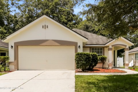 House in Jacksonville, Florida 4 bedrooms, 155.43 sq.m. № 776402 - photo 1