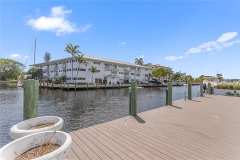 Villa ou maison à vendre à Fort Lauderdale, Floride: 3 chambres, 279.08 m2 № 1099987 - photo 9