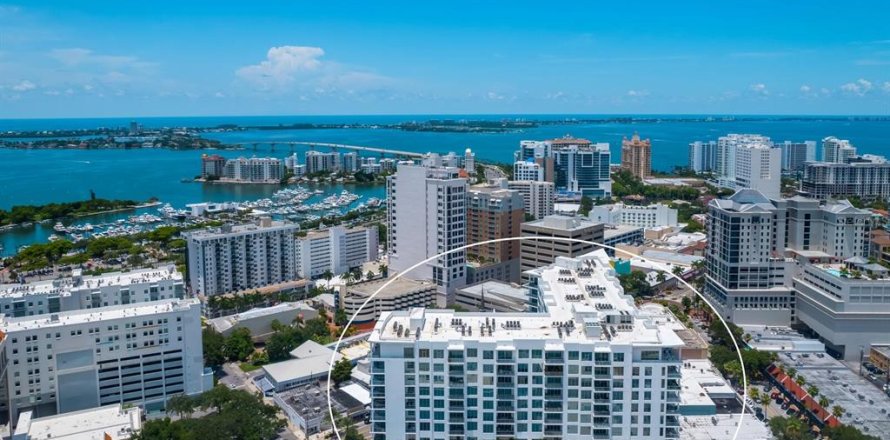 Condominio en Sarasota, Florida, 2 dormitorios  № 1404822