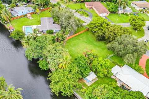 Terreno en venta en Miami, Florida № 1429710 - foto 3