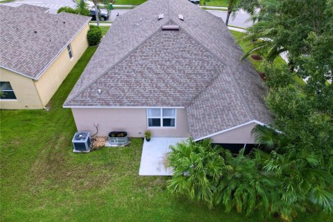 House in Cocoa, Florida 3 bedrooms, 181.81 sq.m. № 1371459 - photo 17