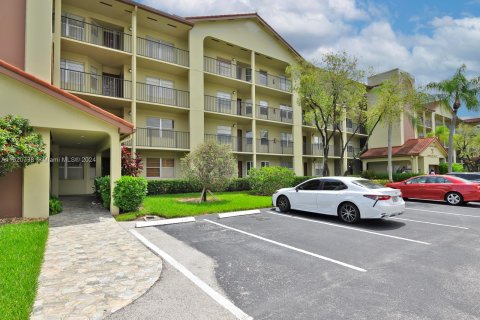 Copropriété à vendre à Pembroke Pines, Floride: 2 chambres, 97.73 m2 № 1271913 - photo 5