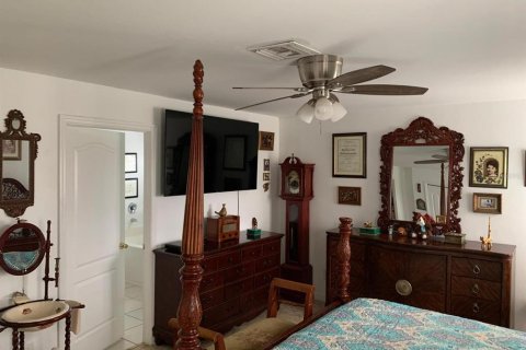 Casa en venta en Lehigh Acres, Florida, 3 dormitorios, 195.75 m2 № 591303 - foto 19