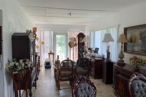 Casa en venta en Lehigh Acres, Florida, 3 dormitorios, 195.75 m2 № 591303 - foto 16