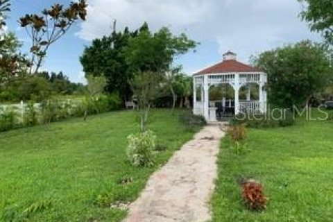 Villa ou maison à vendre à Lehigh Acres, Floride: 3 chambres, 195.75 m2 № 591303 - photo 1