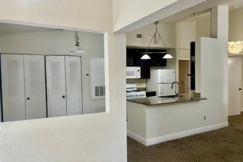 Condo in Kissimmee, Florida, 2 bedrooms  № 1258510 - photo 7