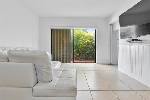 Copropriété à vendre à Miami, Floride: 1 chambre, 65.96 m2 № 1389651 - photo 6