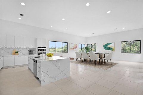 Villa ou maison à vendre à Davie, Floride: 5 chambres, 405.89 m2 № 1159369 - photo 5